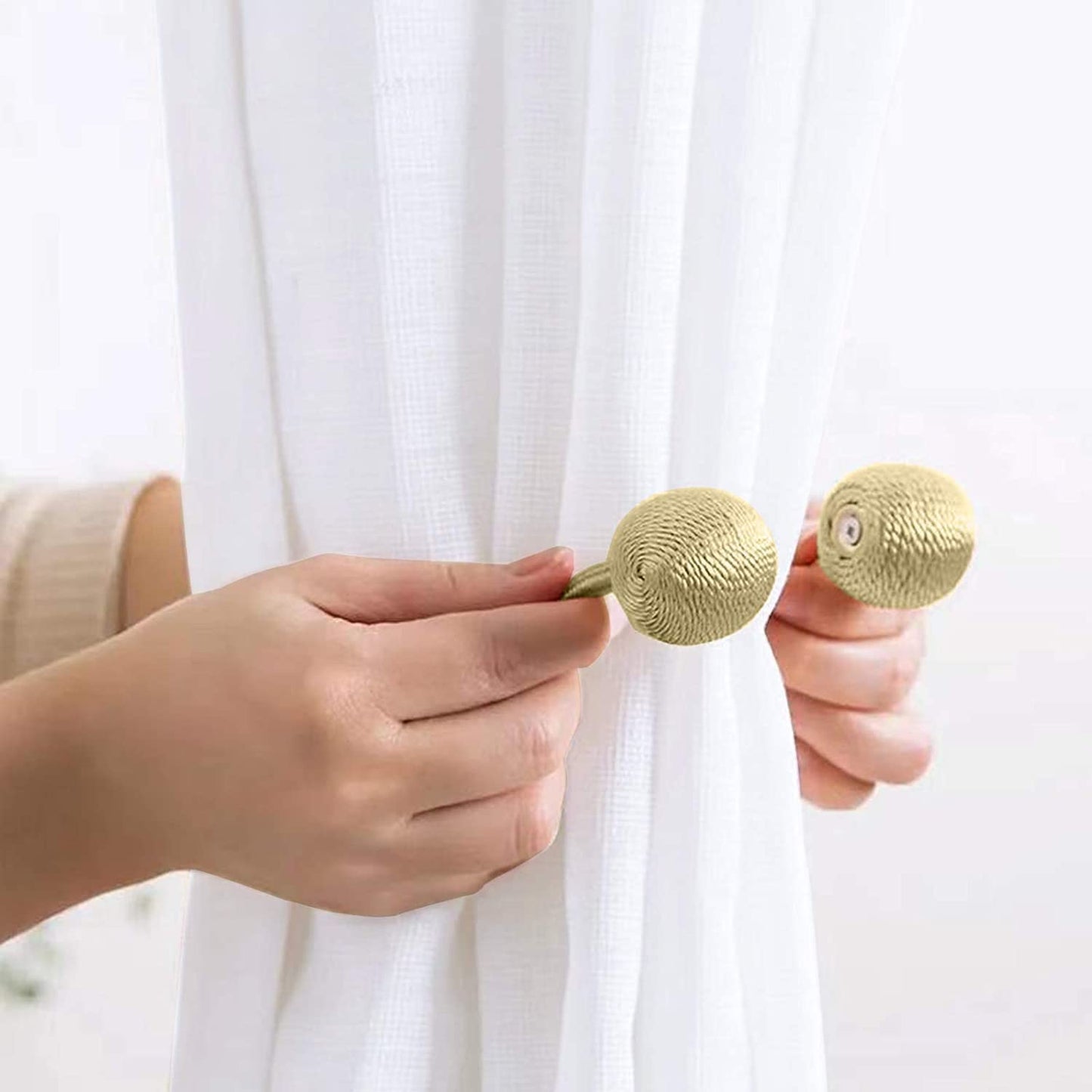 Round Curtain Buckle Gold